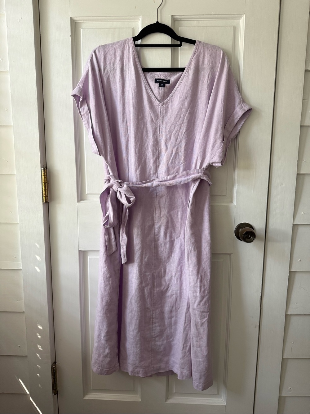 Studio Park 1X PETITE- Lavender V-Neck Linen Midi Dress with Tie Waist